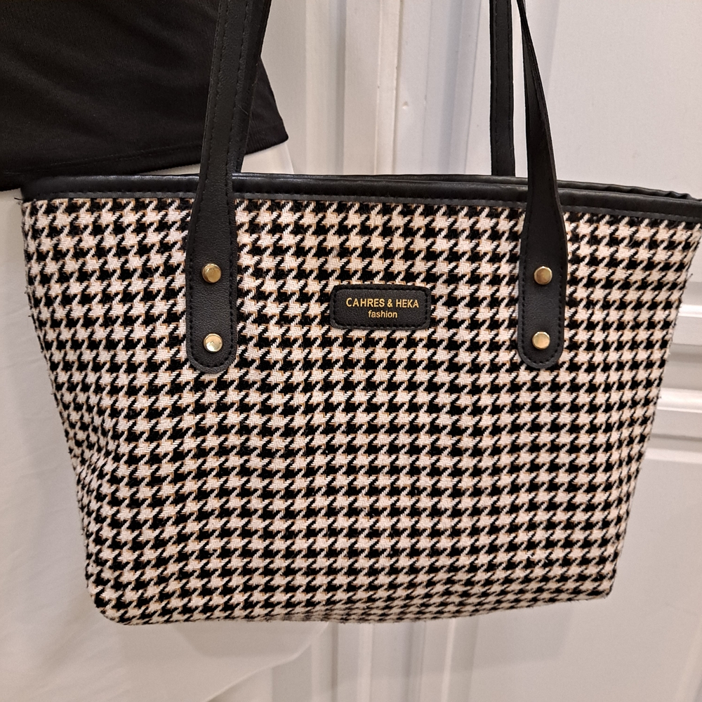 Cahres & Heka Fashion Jacquard Houndstooth Black and White Tote W/vegan Leather